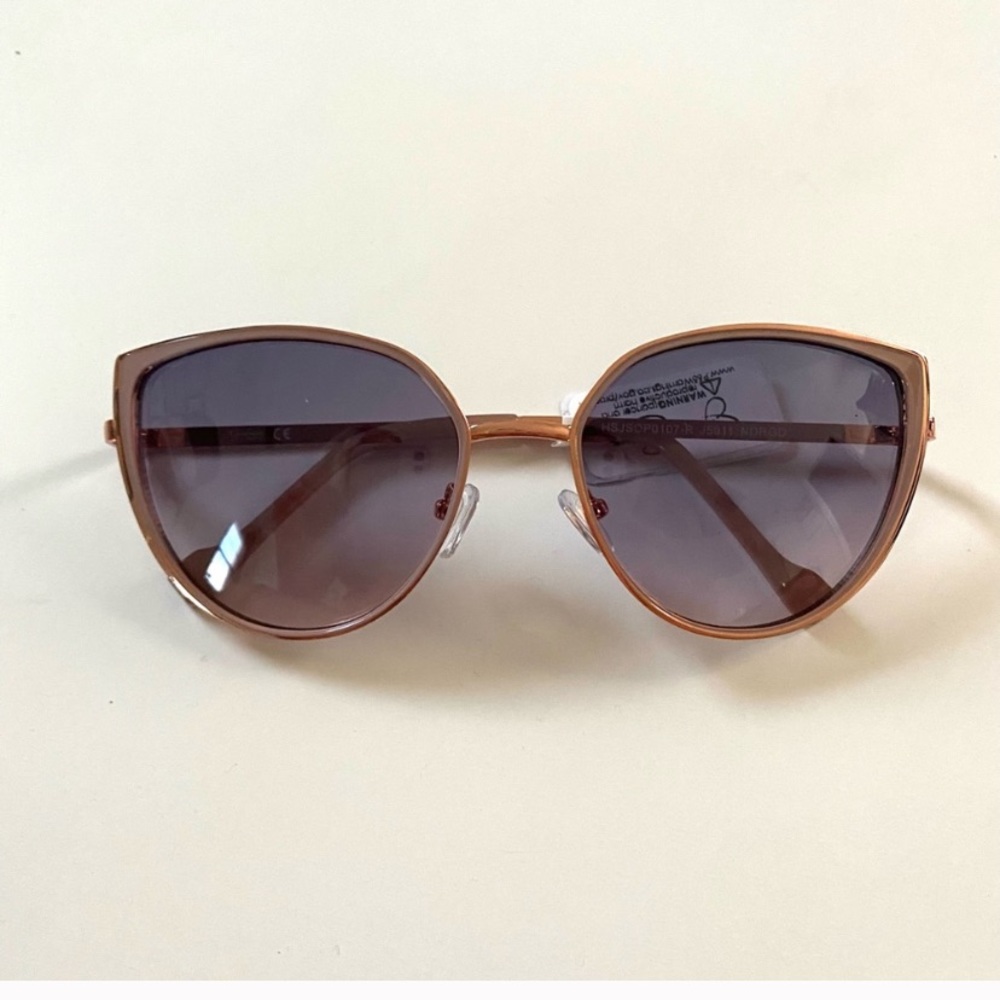 💜Jessica Simpson Tan Trendy Sunglasses